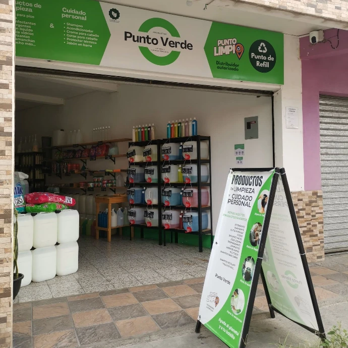 Tienda Punto Verde en Sanarate, distribuidor de productos de limpieza institucional